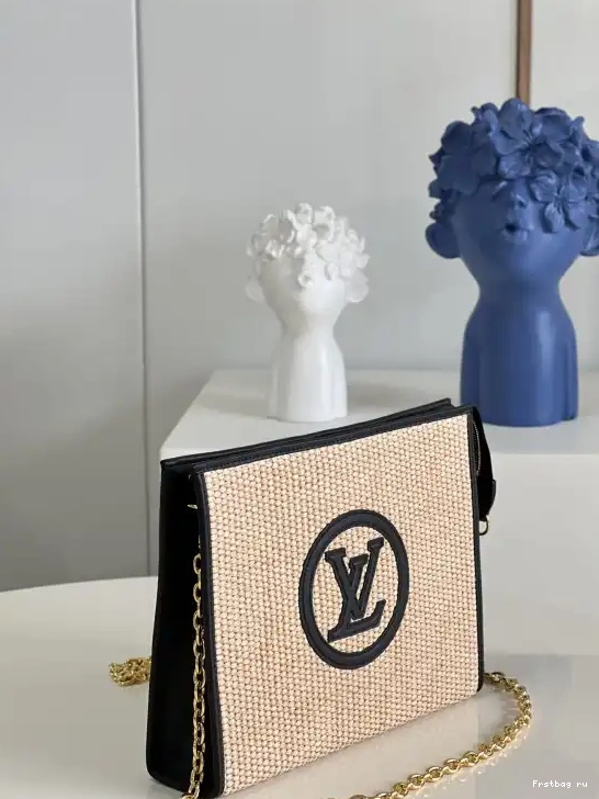 Frstbag ru ON VUITTON CHAIN POUCH LOUIS TOILETRY 0608
